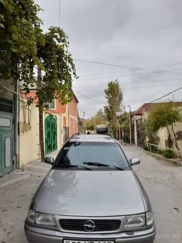 Opel Astra 1995, 420,000 km - 1.6 л - Bakı