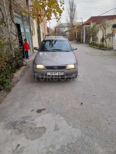 Opel Astra 1995, 420,000 km - 1.6 л - Bakı