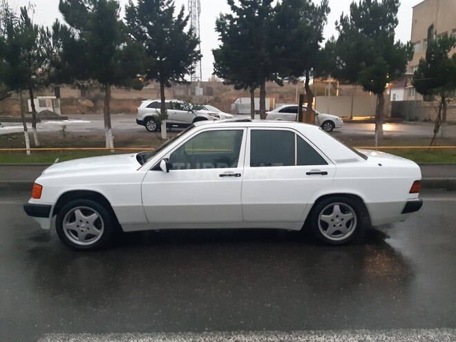 Mercedes 190 1992, 240,000 km - 2.0 l - Bakı
