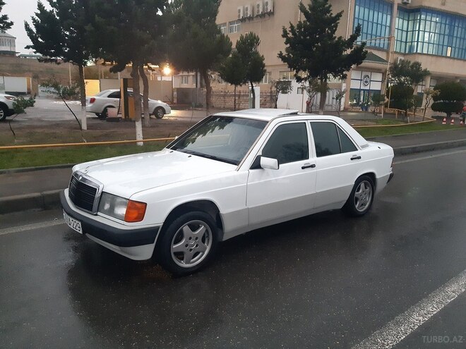 Mercedes 190 1992, 240,000 km - 2.0 l - Bakı