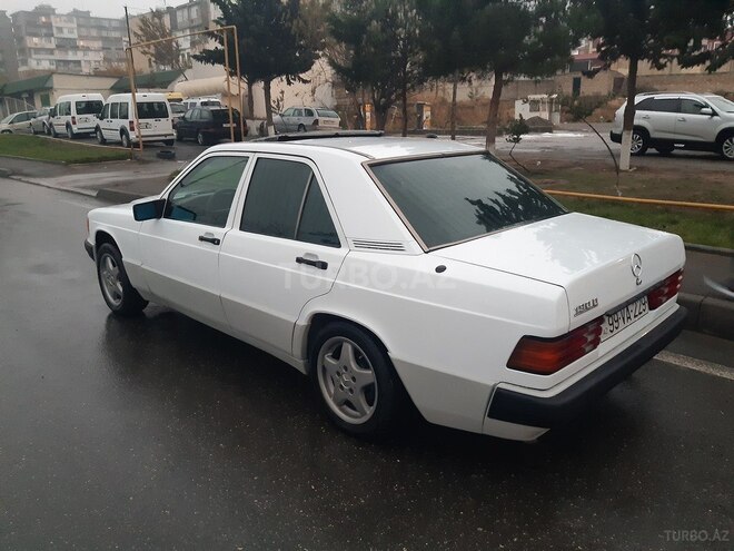 Mercedes 190 1992, 240,000 km - 2.0 l - Bakı