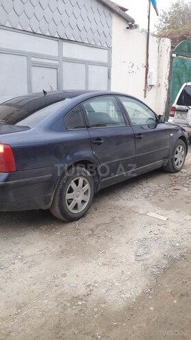 Volkswagen Passat 2000, 470,000 km - 1.6 л - Bakı