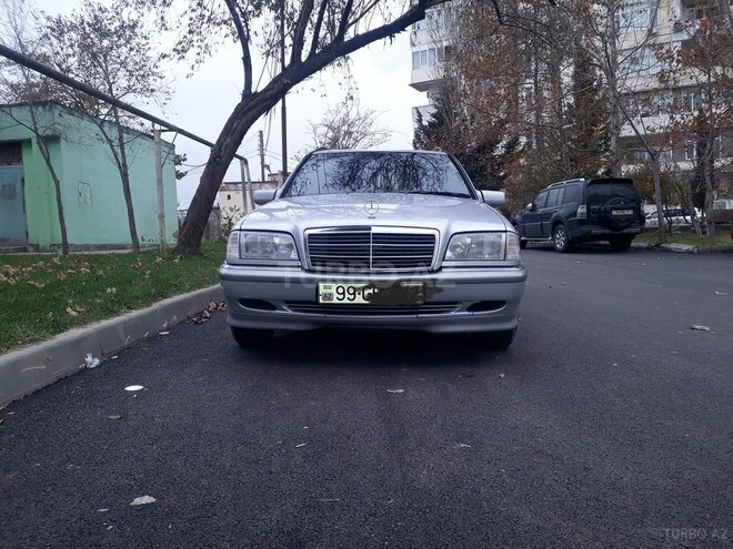 Mercedes C 180 1999, 275,000 km - 1.8 л - Bakı