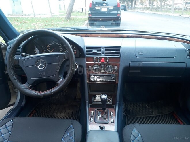 Mercedes C 180 1999, 275,000 km - 1.8 л - Bakı