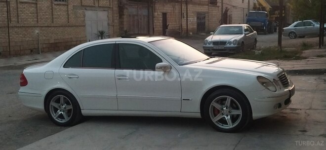 Mercedes E 240 2002, 211,000 km - 2.6 l - Yevlax