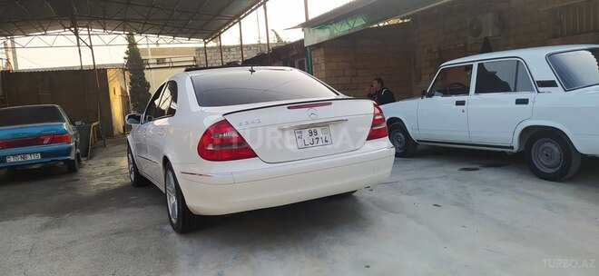 Mercedes E 240 2002, 211,000 km - 2.6 l - Yevlax