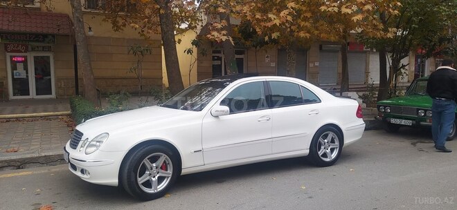 Mercedes E 240 2002, 211,000 km - 2.6 l - Yevlax