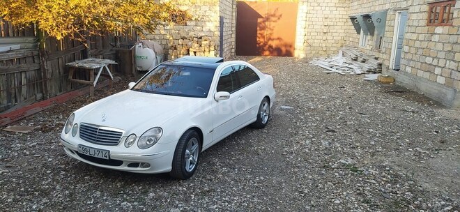 Mercedes E 240 2002, 211,000 km - 2.6 l - Yevlax