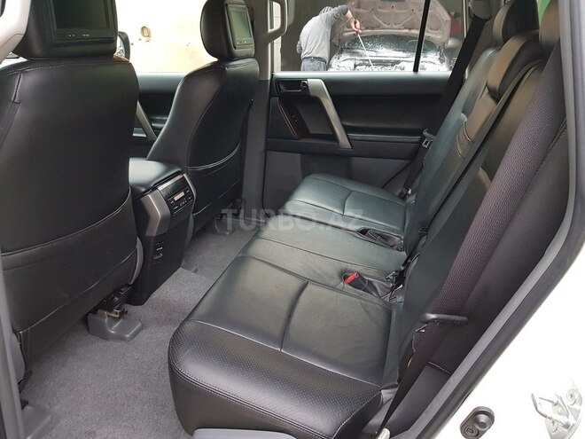 Toyota Prado 2010, 178,000 km - 2.7 l - Bakı
