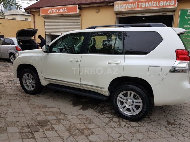 Toyota Prado 2010, 178,000 km - 2.7 l - Bakı