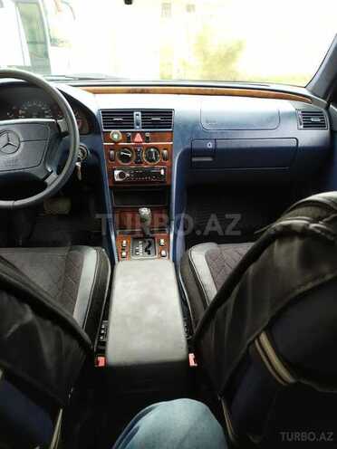 Mercedes C 220 1995, 405,000 km - 2.2 l - Bakı