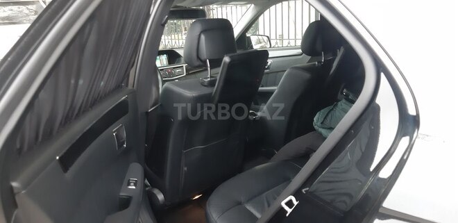 Mercedes E 250 2010, 180,000 km - 2.2 l - Bakı