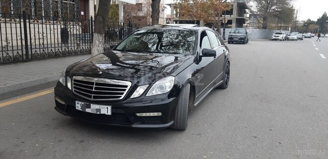 Mercedes E 250 2010, 180,000 km - 2.2 l - Bakı