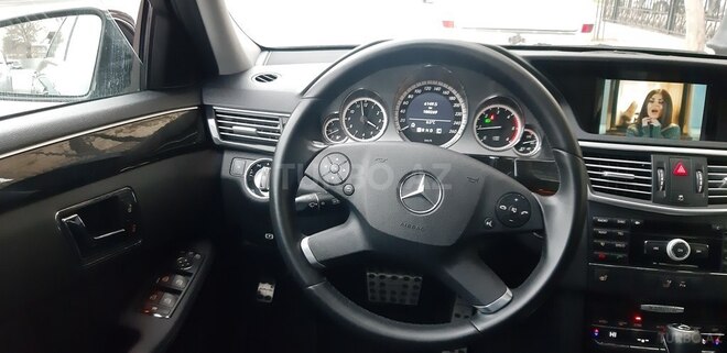 Mercedes E 250 2010, 180,000 km - 2.2 l - Bakı