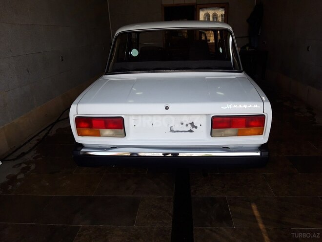 LADA (VAZ) 2107 2009, 178,000 km - 1.6 л - Quba