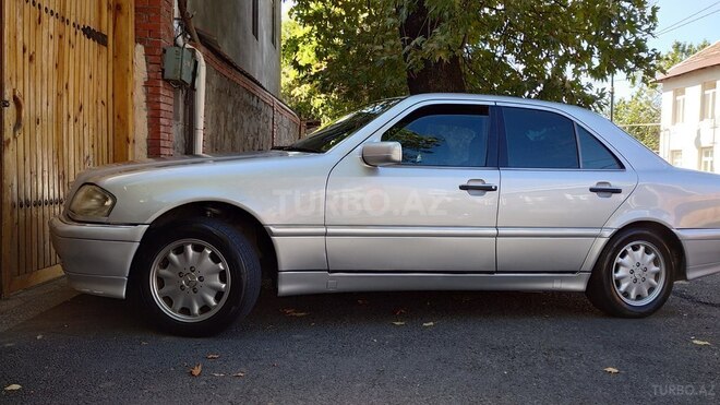 Mercedes C 230 1997, 291,238 km - 2.3 л - Zaqatala