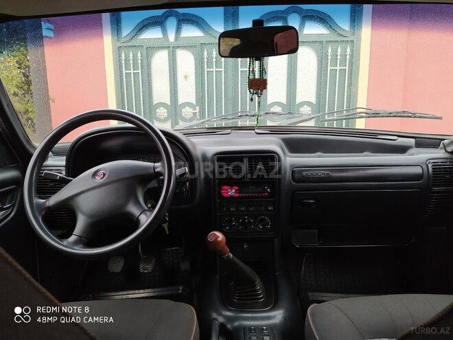 GAZ 31105 2006, 112,000 km - 2.4 л - Quba