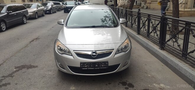 Opel Astra 2011, 235,000 km - 1.3 l - Bakı