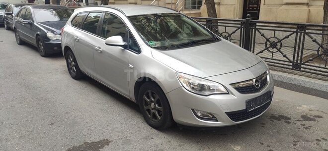 Opel Astra 2011, 235,000 km - 1.3 l - Bakı