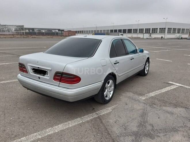 Mercedes E 200 1998, 328,500 km - 2.0 l - Gəncə