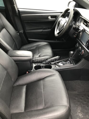 Toyota Corolla 2014, 210,000 km - 1.6 l - Bakı
