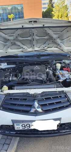 Mitsubishi L200 2010, 250,000 km - 2.5 l - Lənkəran