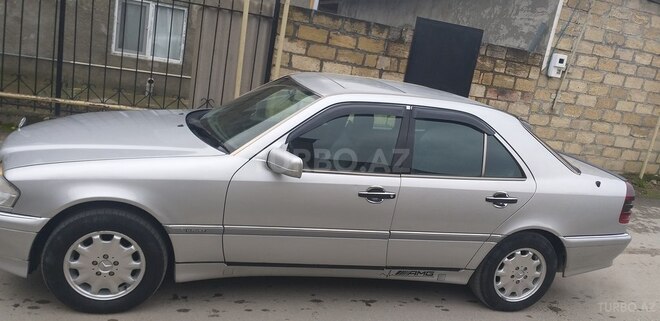 Mercedes C 200 1995, 450,000 km - 2.0 l - Qusar