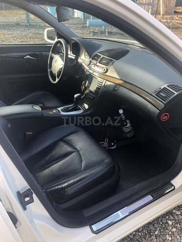 Mercedes E 320 2002, 285,000 km - 3.2 l - Ağcabədi
