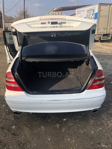 Mercedes E 320 2002, 285,000 km - 3.2 l - Ağcabədi