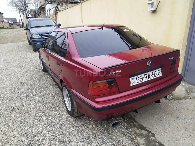 BMW 318 1994, 270,000 km - 1.8 l - Qusar
