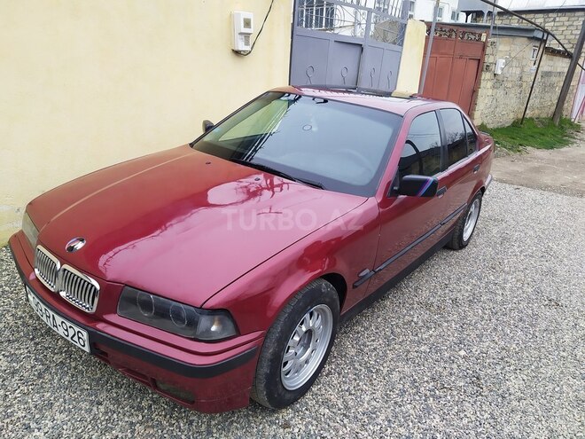 BMW 318 1994, 270,000 km - 1.8 l - Qusar