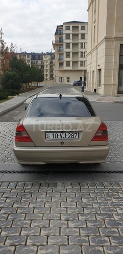 Mercedes C 200 1995, 246,000 km - 2.0 l - Bakı