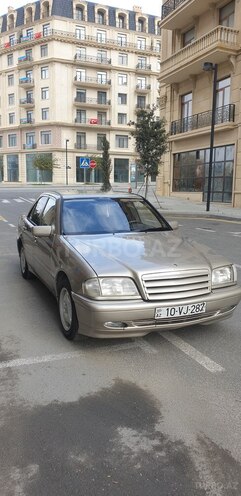 Mercedes C 200 1995, 246,000 km - 2.0 l - Bakı