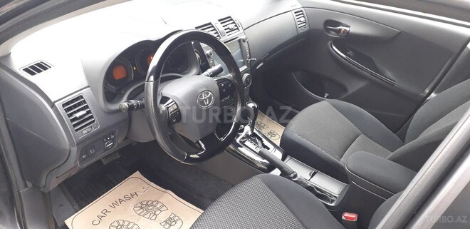 Toyota Corolla 2013, 193,200 km - 1.6 l - Bakı