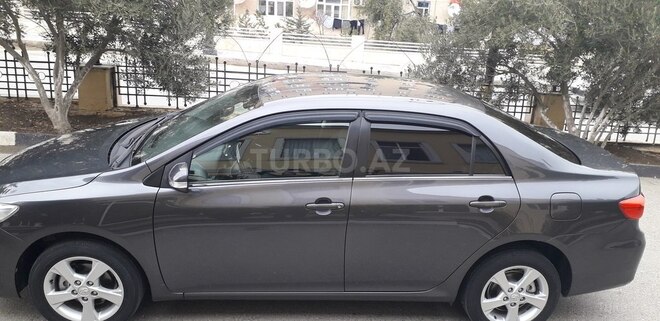 Toyota Corolla 2013, 193,200 km - 1.6 l - Bakı