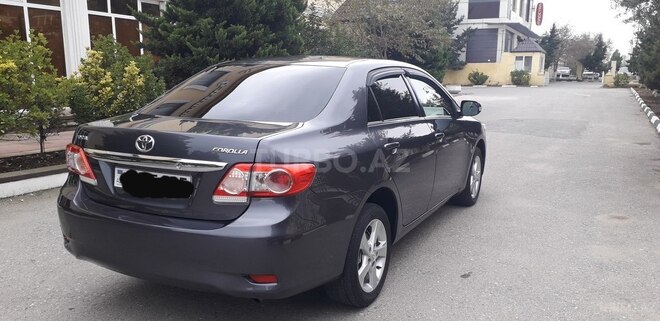 Toyota Corolla 2013, 193,200 km - 1.6 l - Bakı