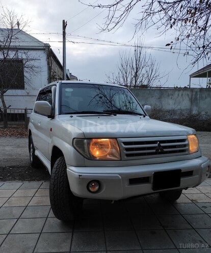 Mitsubishi Pajero io 1999, 235,000 km - 1.8 l - Göygöl