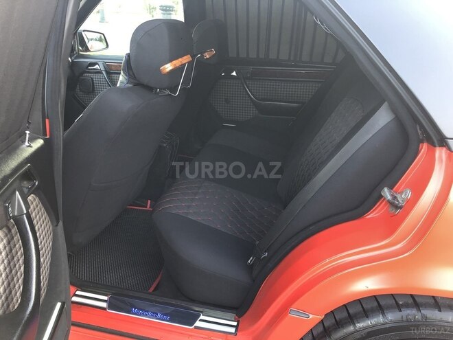 Mercedes E 220 1994, 386,000 km - 2.2 l - Bakı