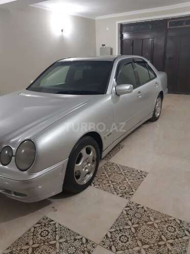 Mercedes E 220 2000, 365,563 km - 2.2 l - Ağstafa
