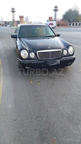 Mercedes E 240 1997, 320,000 km - 2.4 l - Gəncə
