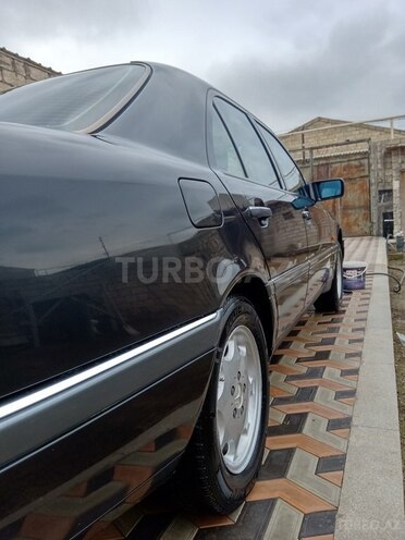Mercedes C 220 1993, 219,000 km - 2.2 l - Bakı