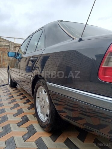 Mercedes C 220 1993, 219,000 km - 2.2 l - Bakı