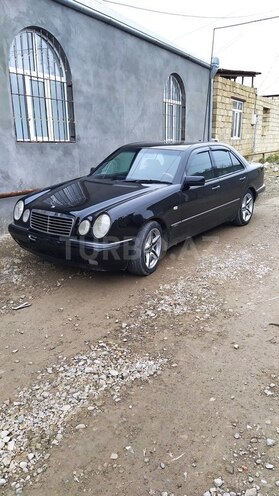 Mercedes E 240 1997, 320,000 km - 2.4 l - Gəncə