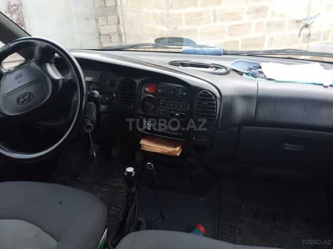Hyundai H-1 2006, 527,000 km - 2.5 l - Şamaxı
