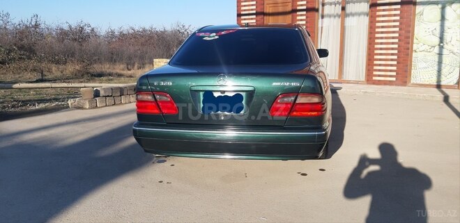 Mercedes E 320 2000, 328,000 km - 3.2 л - Quba