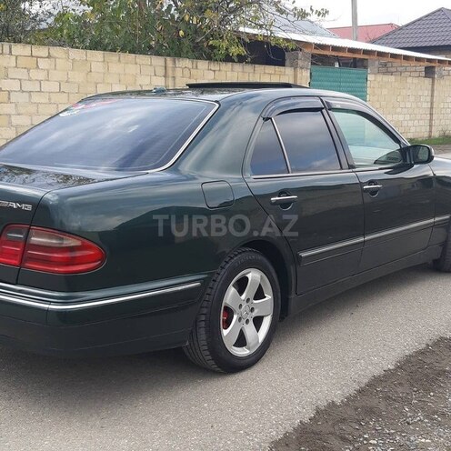 Mercedes E 320 2000, 328,000 km - 3.2 л - Quba