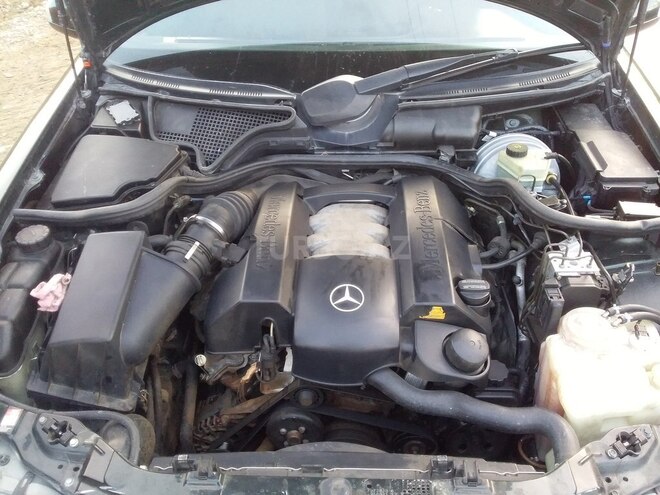 Mercedes E 280 2000, 256,486 km - 2.8 л - Tərtər
