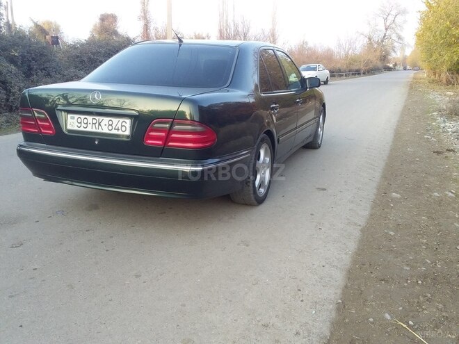 Mercedes E 280 2000, 256,486 km - 2.8 л - Tərtər