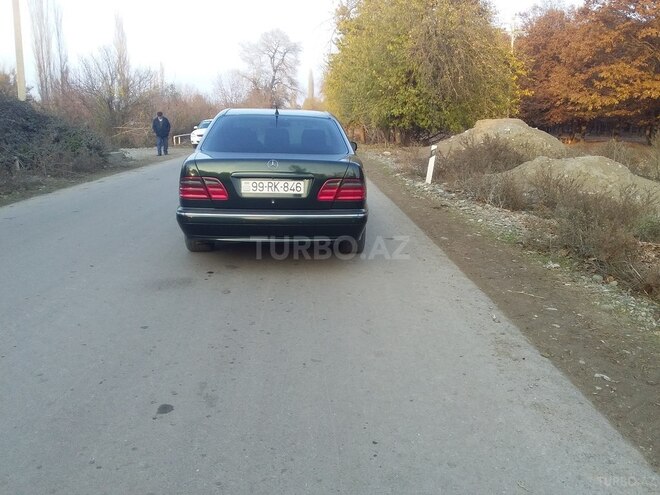 Mercedes E 280 2000, 256,486 km - 2.8 л - Tərtər