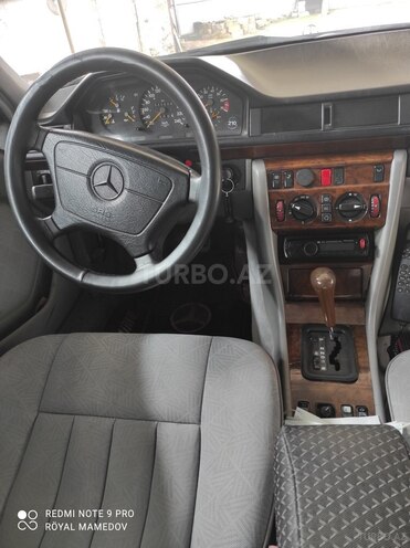 Mercedes E 250 1994, 240,000 km - 2.5 l - Bakı